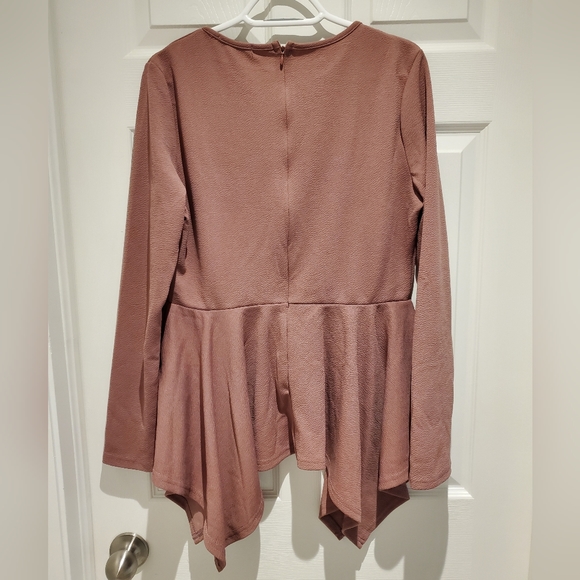 Long sleeve peplum hem mauve blouse - Picture 3 of 6